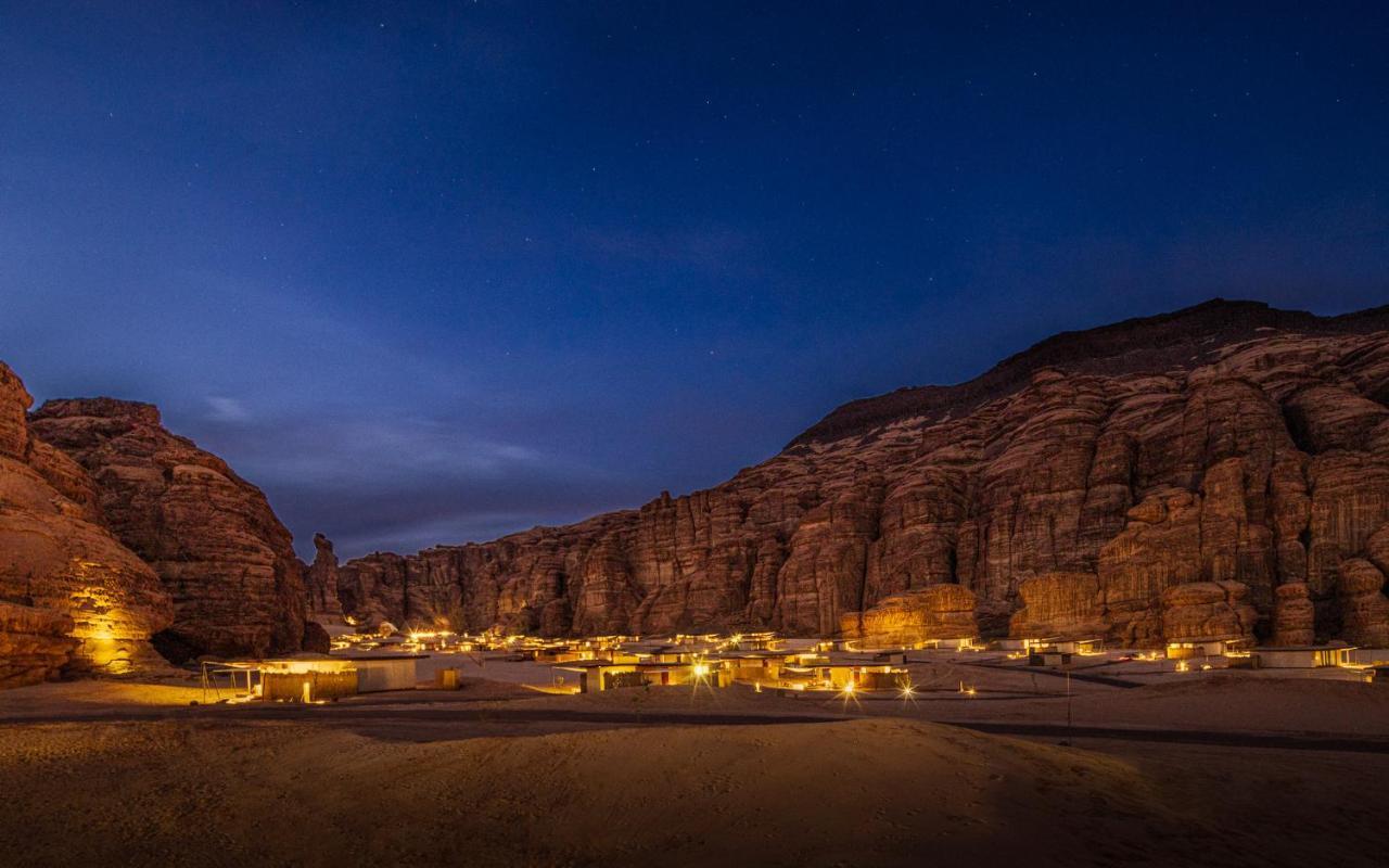 Our Habitas Alula Hotel Ал Ула Екстериор снимка Wadi Rum at night